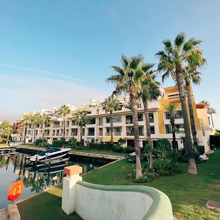 Sotogrande Alboaire- Waterfront Luxury 4 Bedroom Apt In The Marina Of Sotogrande Exterior photo