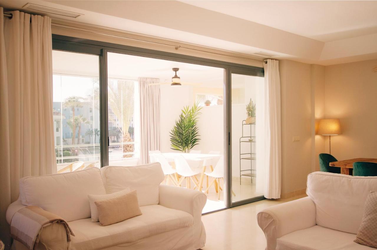 Sotogrande Alboaire- Waterfront Luxury 4 Bedroom Apt In The Marina Of Sotogrande Exterior photo