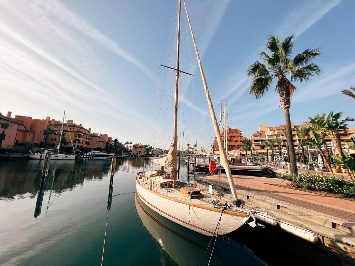 Sotogrande Alboaire- Waterfront Luxury 4 Bedroom Apt In The Marina Of Sotogrande Exterior photo