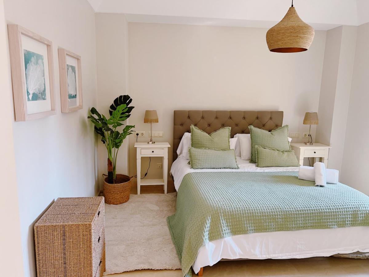Sotogrande Alboaire- Waterfront Luxury 4 Bedroom Apt In The Marina Of Sotogrande Exterior photo